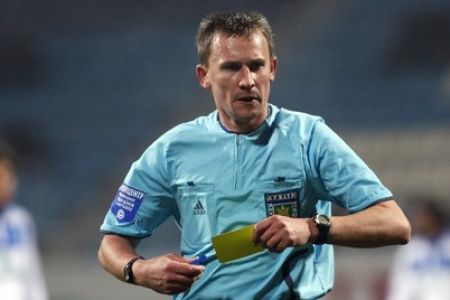 Vitaliy Romanov – Dynamo vs Hoverla referee