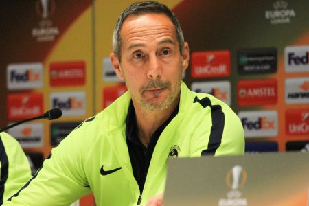 Adolf Hütter: “We feel a certain pressure”