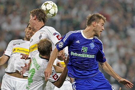 Dynamo cautious despite Mönchengladbach win