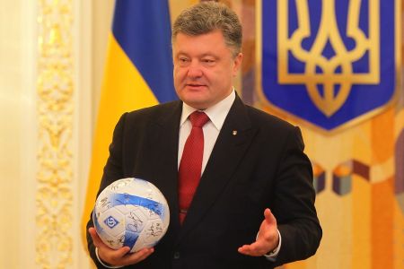 President of Ukraine congratulates Dynamo on qualification for the Champions League round of 16!