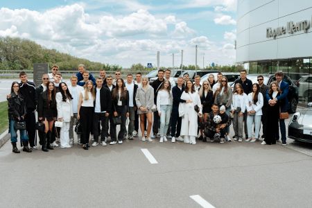 Family Drive Day для чемпіонів від Winner