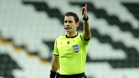 Dynamo – Bayern: officials from Turkey