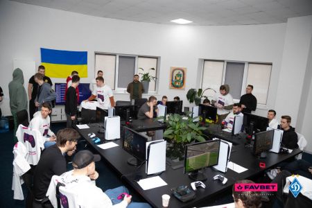 ФК «Динамо» Київ спільно з Favbet провели третій етап змагань з кіберфутболу FIFA 23