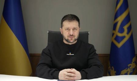 Тримати ситуацію на фронті й готуватися до будь-яких ескалаційних кроків ворога – це пріоритет на найближчий час – звернення Президента України