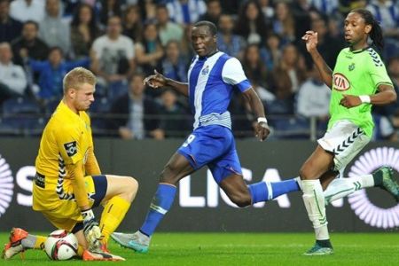 Porto defeat Vitoria by narrow margin