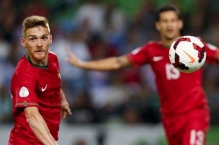 Portugal with Antunes flatten Faroe Islands