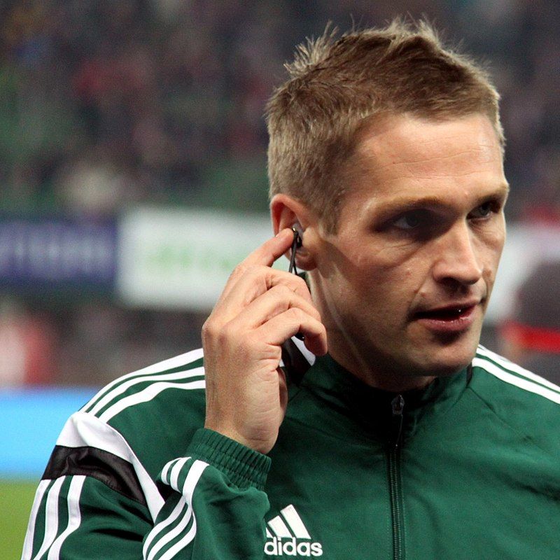 Olympiacos – Dynamo: officials from England