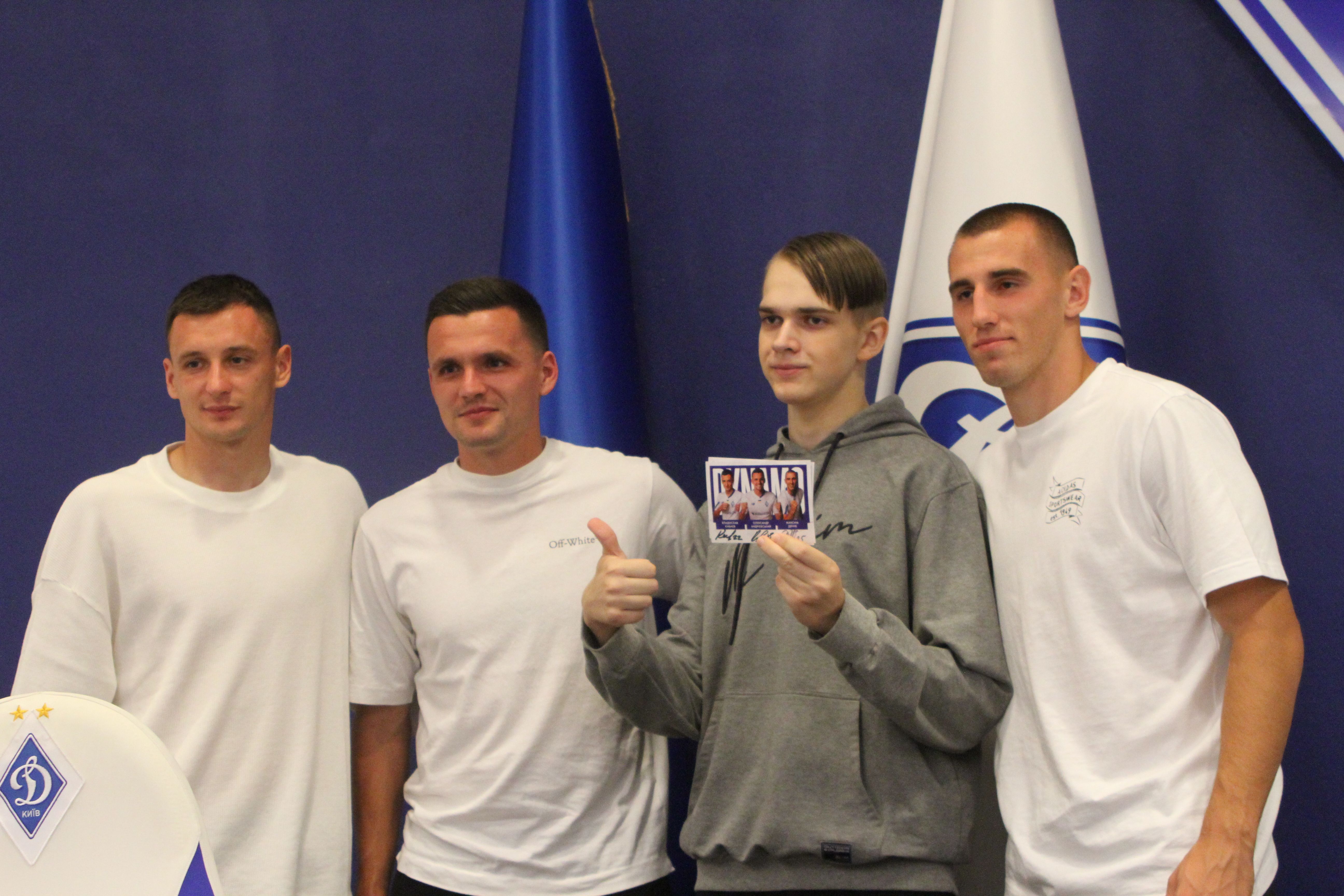 Autograph session of Andriyevskyi, Diachuk and Kabayev