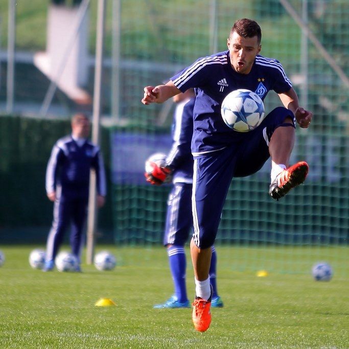 Dynamo in Spain: playing training session