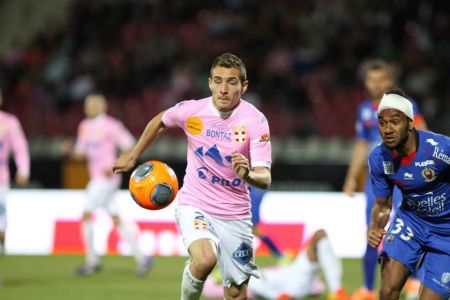 Marco Ruben contributes to Evian important win