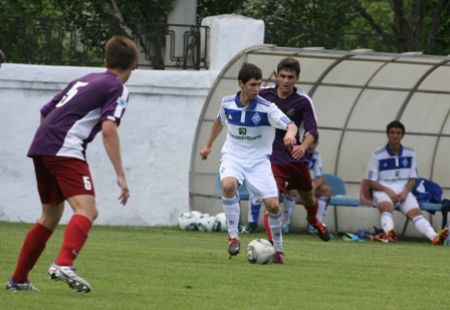 «Динамо» (U-17) у першому турі громить київський «Арсенал»