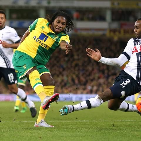 Norwich City with Mbokani lose against Tottenham