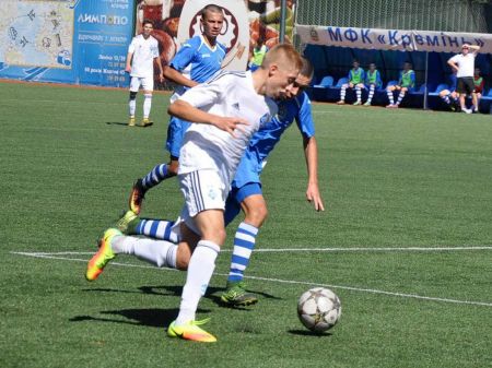 Команди «Динамо» (U-14, U-16) стартували в ДЮФЛУ з перемог над «Кременем»