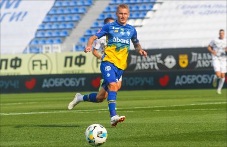 Vitalii Buialskyi scores 75th goal for Dynamo