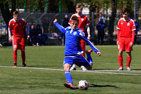 ДЮФЛУ. «Динамо» U-17 упоралося з київською «ДЮСШ-15»