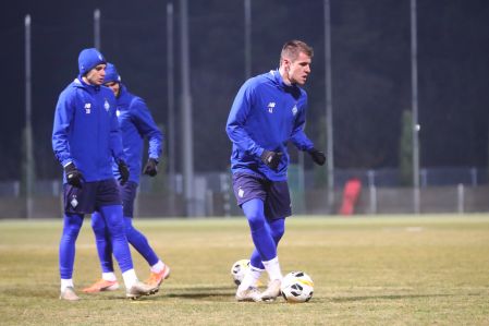 Mykolenko and Shepelev getting ready for the game against Lugano