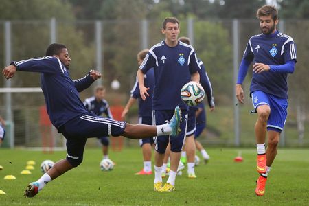 Dynamo open training session: short-spoken Teodorczyk, Khacheridi in main group