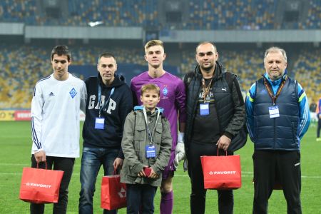 Серія пенальті: КОЧЕРГА vs уболівальники: конкурс від «Фаворит Спорт» та «Динамо»