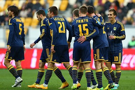 Metalist with three Kyivans deprive Shakhtar of two points