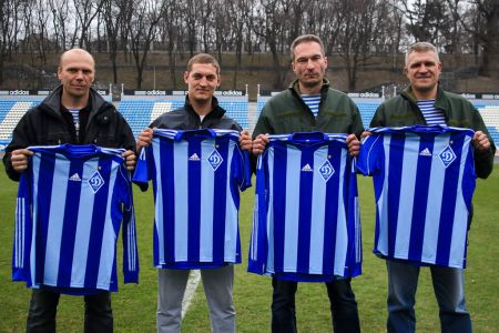 Soldiers at Dynamo match against Vorskla