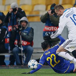 On recovery of Andriy Yarmolenko