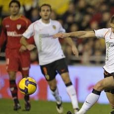 Valencia beat Sevilla in Spain's Copa del Rey