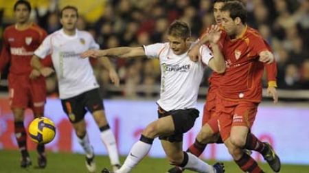 Valencia beat Sevilla in Spain's Copa del Rey