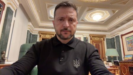 Треба припинити удари, вбивства й після цього шукати рішення на перемовинах – звернення Президента