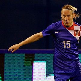 Vida scores, Croats win!