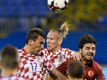 Croatia with Vida draw against Turkey