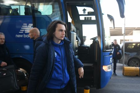 Dynamo leave for London to face Chelsea