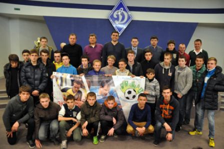 FC Dynamo Kyiv support development of street football