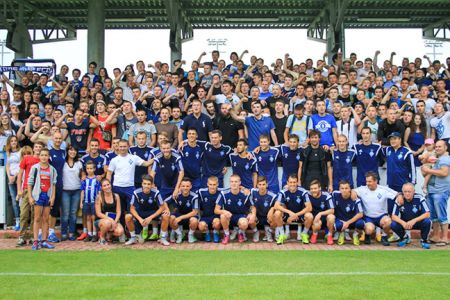 Dynamo getting ready for match against Chornomorets in the presence of ultras