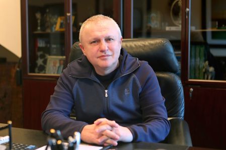 Ігор Суркіс: «Футбол потрібно зберегти, щоб потім не відновлювати його на руїнах»