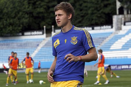 Dynamo midfielder Vladyslav Kalytvyntsev beaten in Kyiv