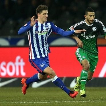 Schalke with Belhanda give away under Herta pressure