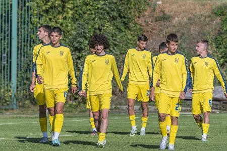 Четверо динамівців зіграли за Україну U17 у кваліфікації Євро-2024 проти Фінляндії