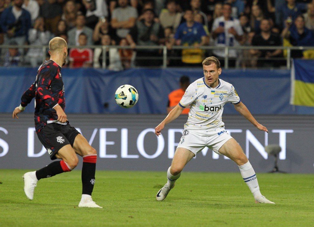 Maksym Braharu makes his debut for Dynamo