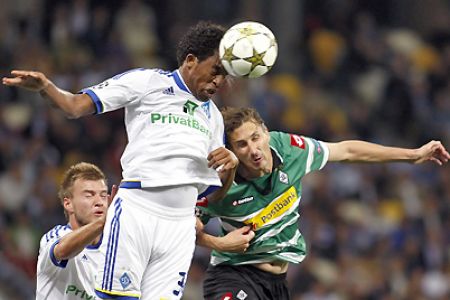 Dynamo progress after Mönchengladbach fright