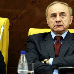 Григорій Суркіс привітав Олександра Бандурка із 70-річчям