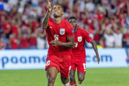 Eduardo Guerrero scores for Panama at CONCACAF Gold Cup