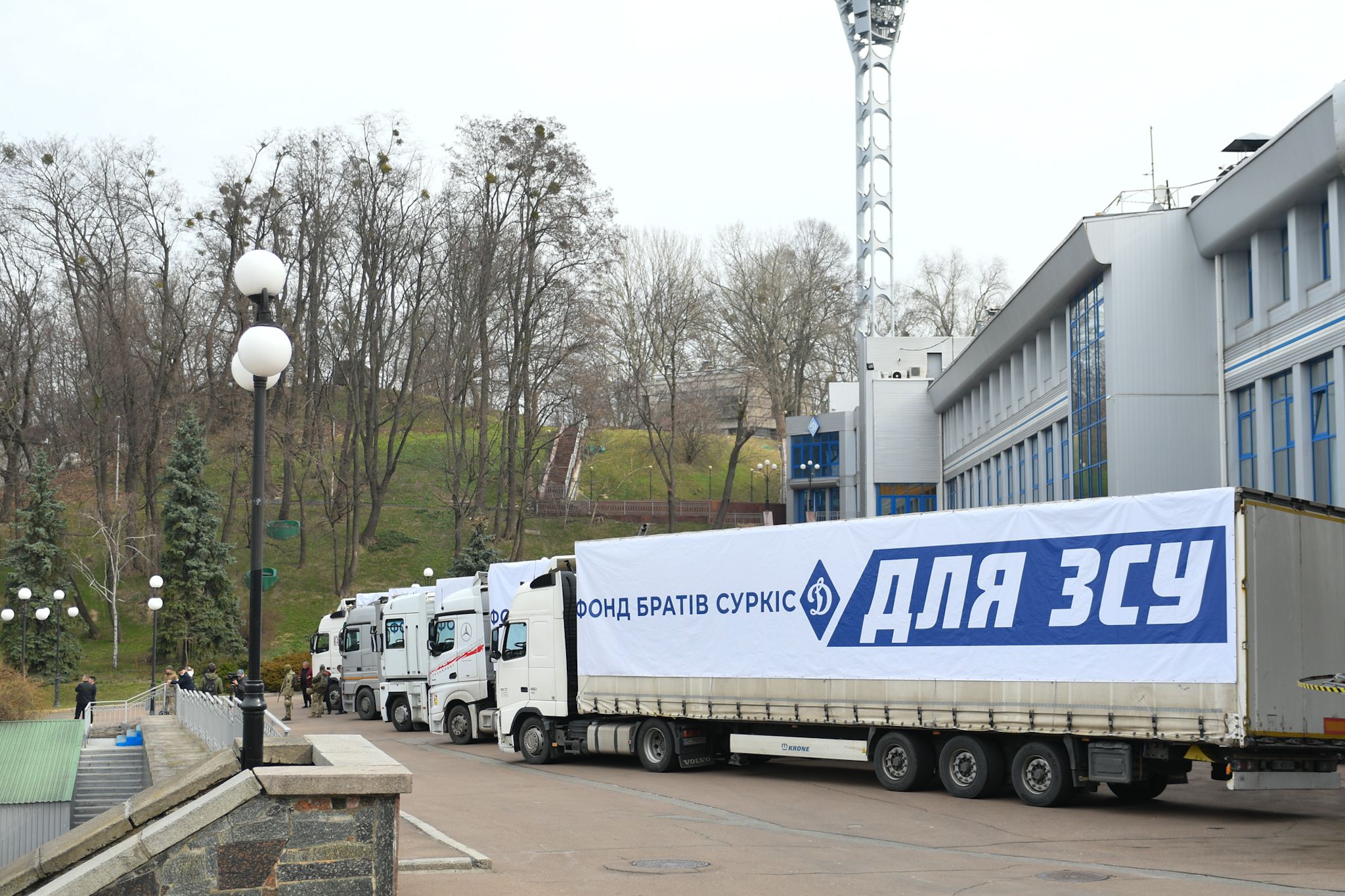 Новий вантаж продуктів харчування для ЗСУ від ФК «Динамо» (Київ) та Фонду братів Суркіс