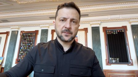 Росія протягом місяців постійно збільшує кількість засобів ураження в ударах – звернення Президента