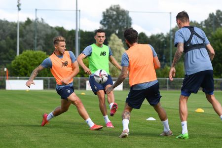 ВІДЕО. Вечірнє тренування «Динамо» у другий день збору в Sportif Divonne