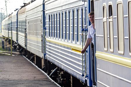 Kyiv-Lviv-Kyiv Fan-train schedule