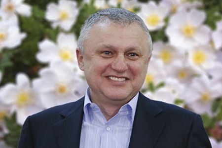 Ihor SURKIS: «Вітаю з святом 8-го березня! Поздравляю! Sretan praznik! Congratulation! Félicitations! Feliz! Herzlichen! Gefelic!»