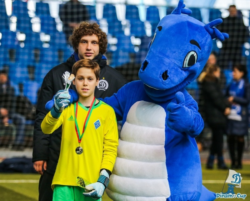 Viacheslav Surkis gets individual award at Dynamo Cup-2018